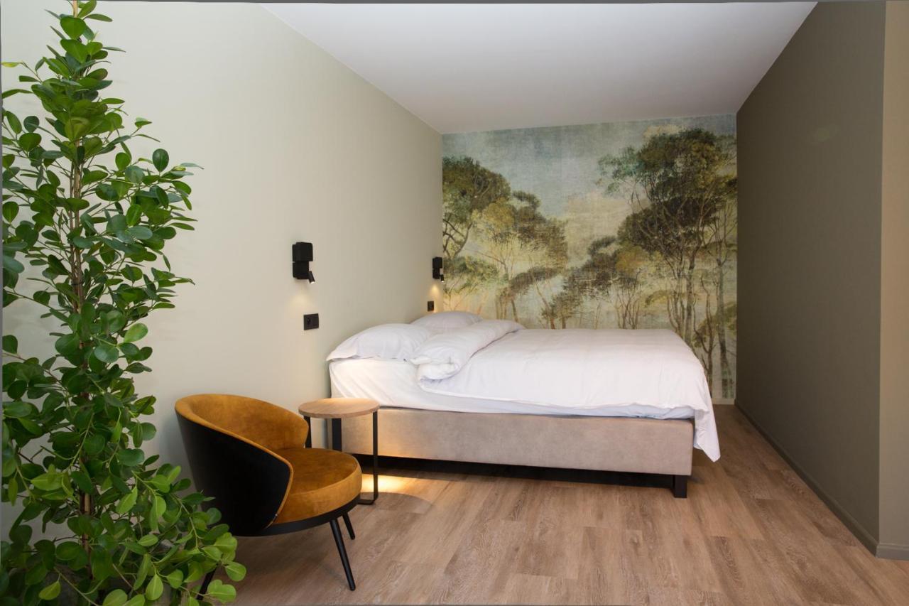 Appart Hotel En Ville Бастон Екстериор снимка