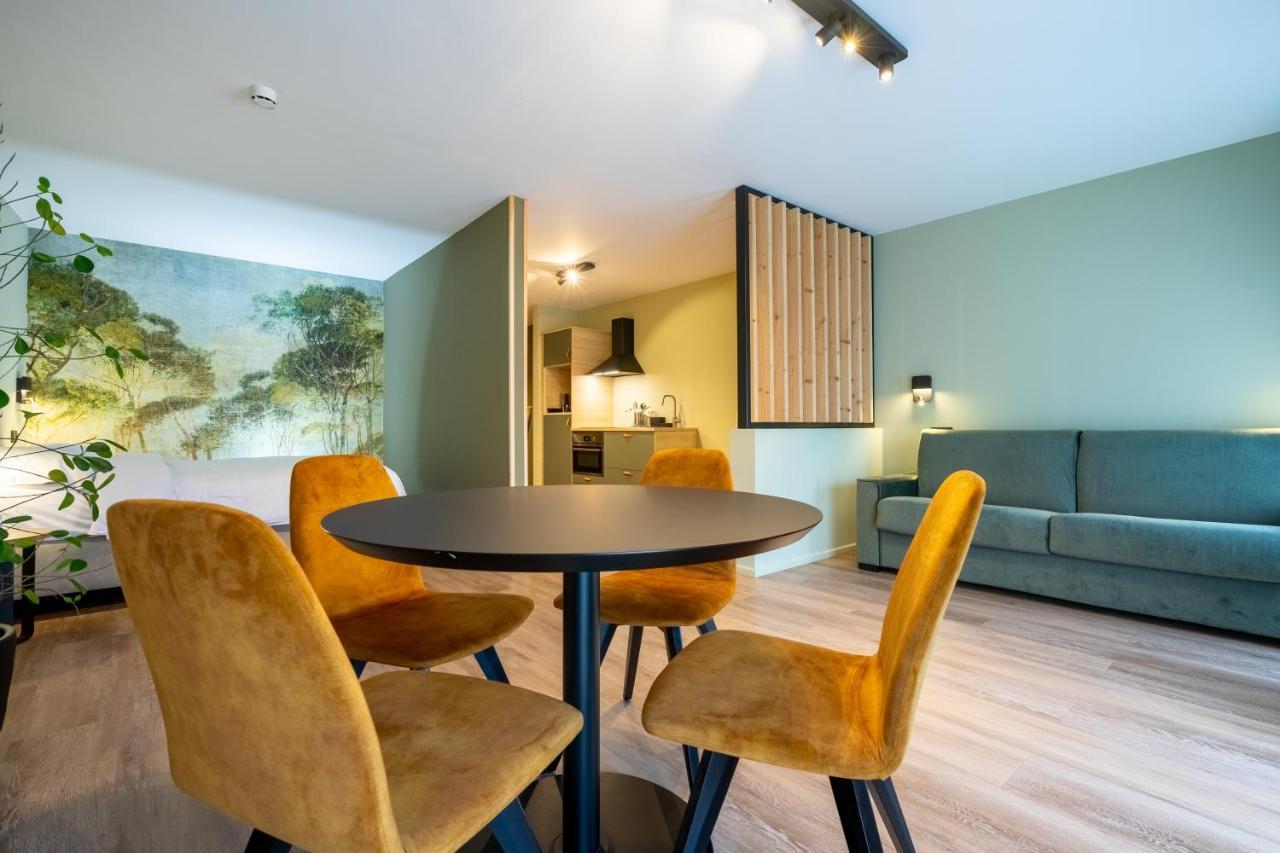 Appart Hotel En Ville Бастон Екстериор снимка