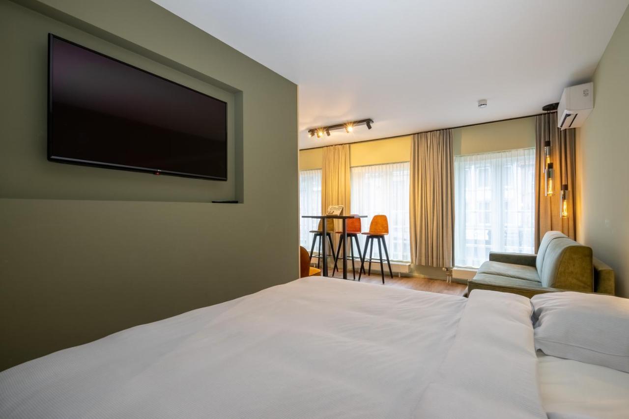 Appart Hotel En Ville Бастон Екстериор снимка